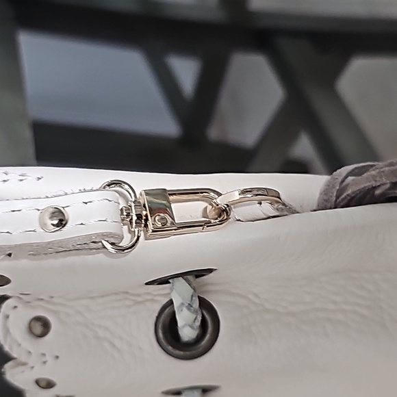 HOBO Bag - Picture 3 of 13